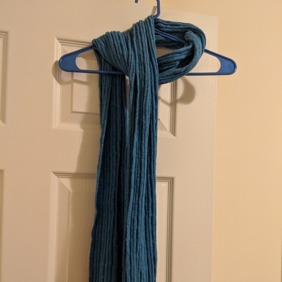 Scarf - Picture 1 of 2